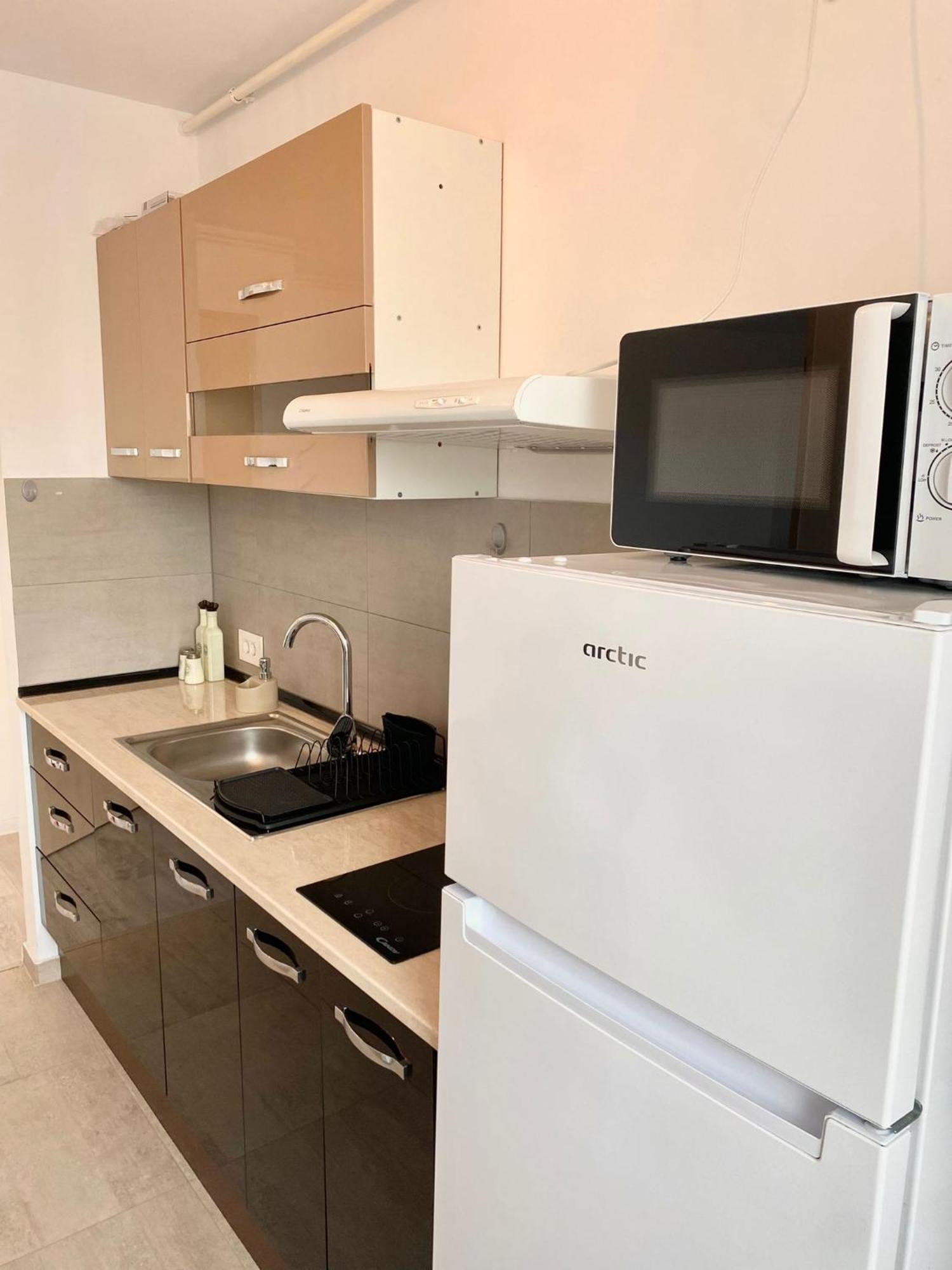 Jad - Luxury 3 Rooms & 2 Rooms Apartments In Kasper, Near Coresi Mall 布拉索夫 外观 照片