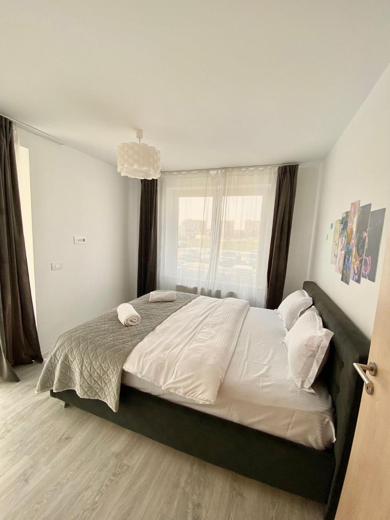 Jad - Luxury 3 Rooms & 2 Rooms Apartments In Kasper, Near Coresi Mall 布拉索夫 外观 照片
