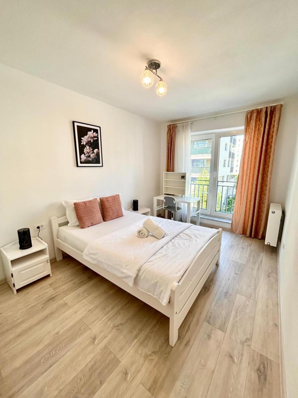 Jad - Luxury 3 Rooms & 2 Rooms Apartments In Kasper, Near Coresi Mall 布拉索夫 外观 照片