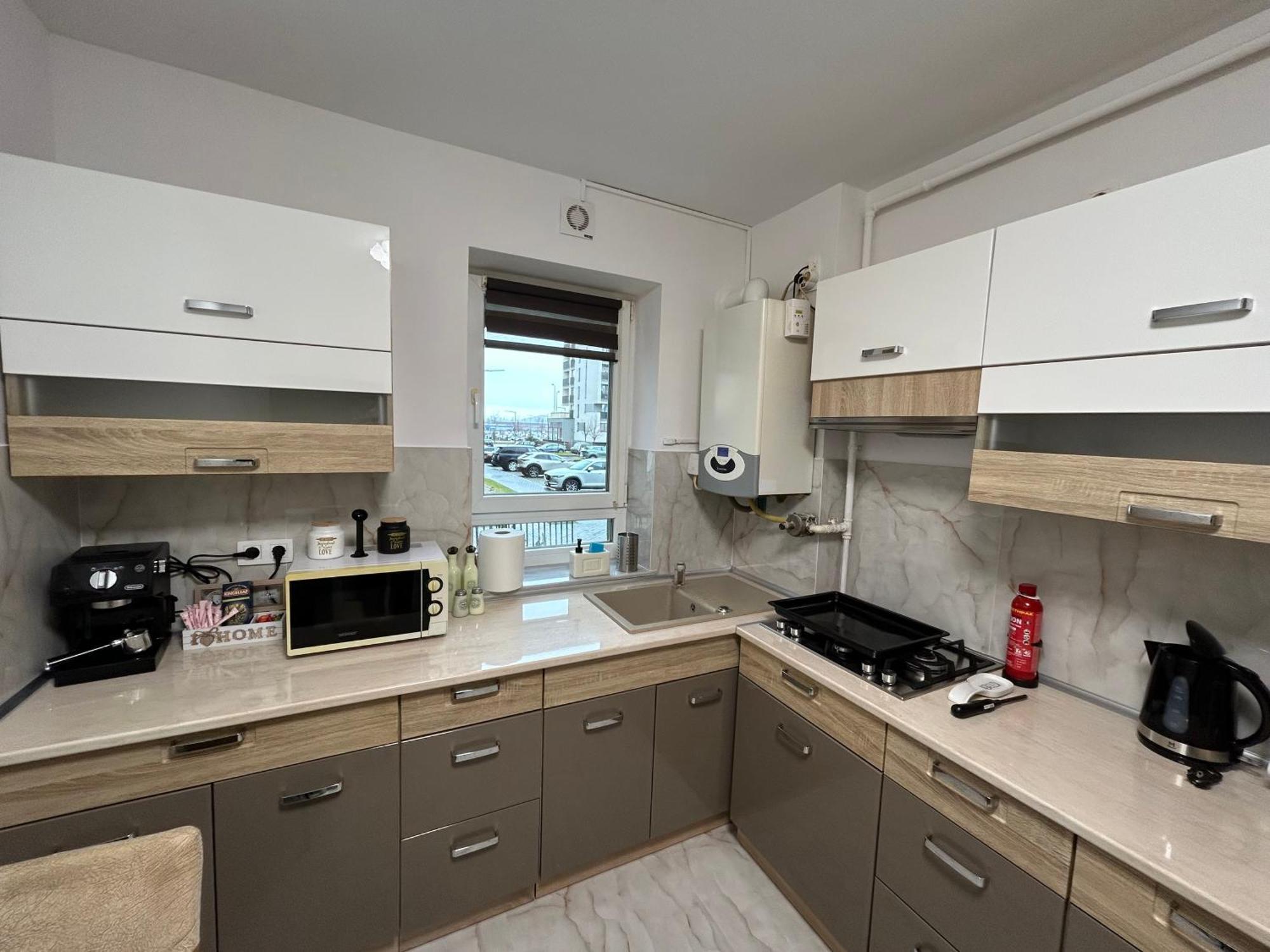 Jad - Luxury 3 Rooms & 2 Rooms Apartments In Kasper, Near Coresi Mall 布拉索夫 外观 照片