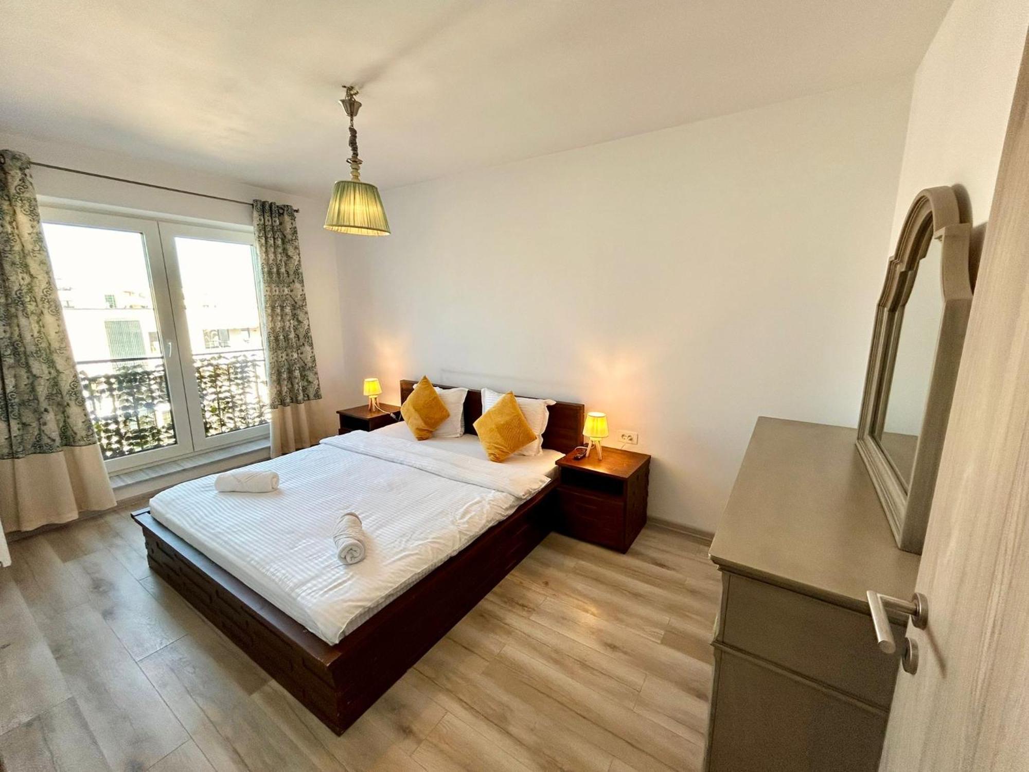 Jad - Luxury 3 Rooms & 2 Rooms Apartments In Kasper, Near Coresi Mall 布拉索夫 外观 照片