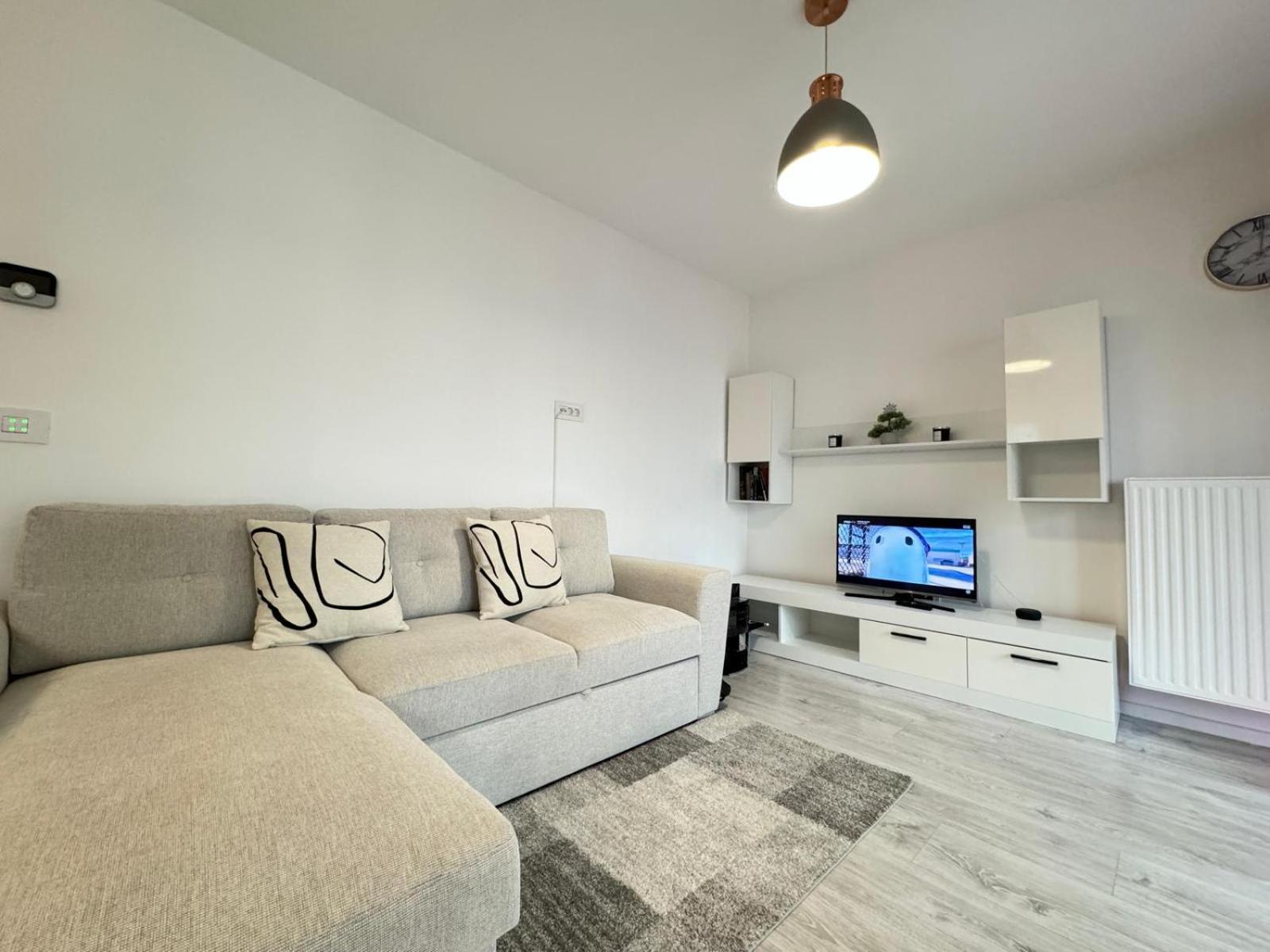 Jad - Luxury 3 Rooms & 2 Rooms Apartments In Kasper, Near Coresi Mall 布拉索夫 外观 照片